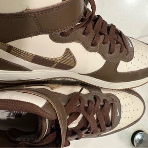 Nike Men’s High-Top Sneakers in Brown and Cream